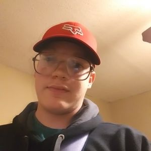 Meet your Posher, Cameron